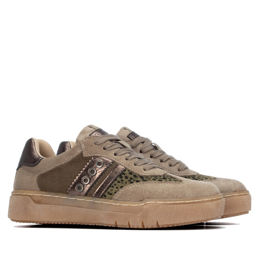 Baskets à lacets empiècement léopard Kaki Refresh