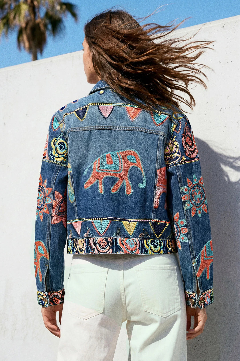 Veste jean brodé imprimé éléphant