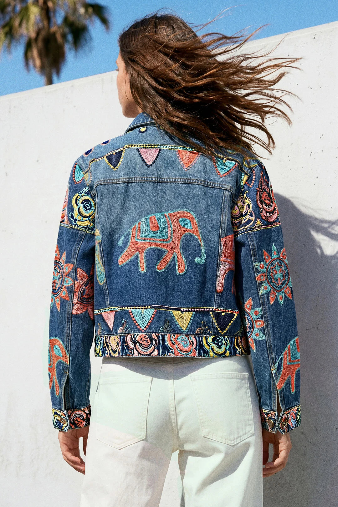Veste jean brodé imprimé éléphant