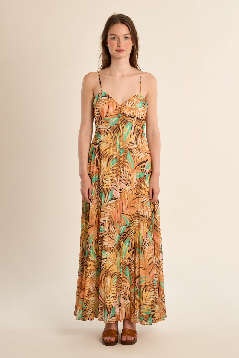 Robe longue plissée, imprimée