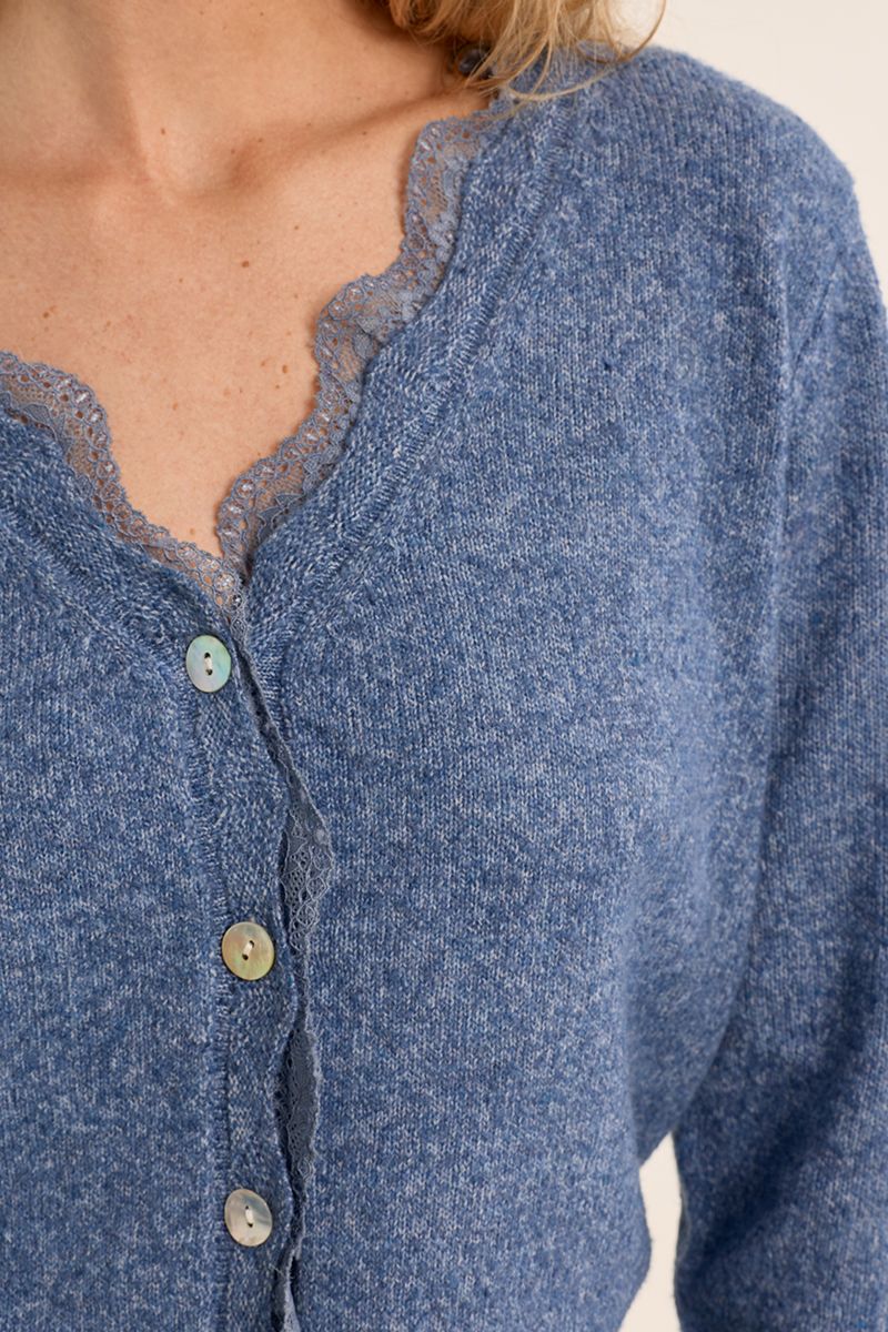 Cardigan court festonné de dentelle Bleu Denim Molly Bracken – vue 2
