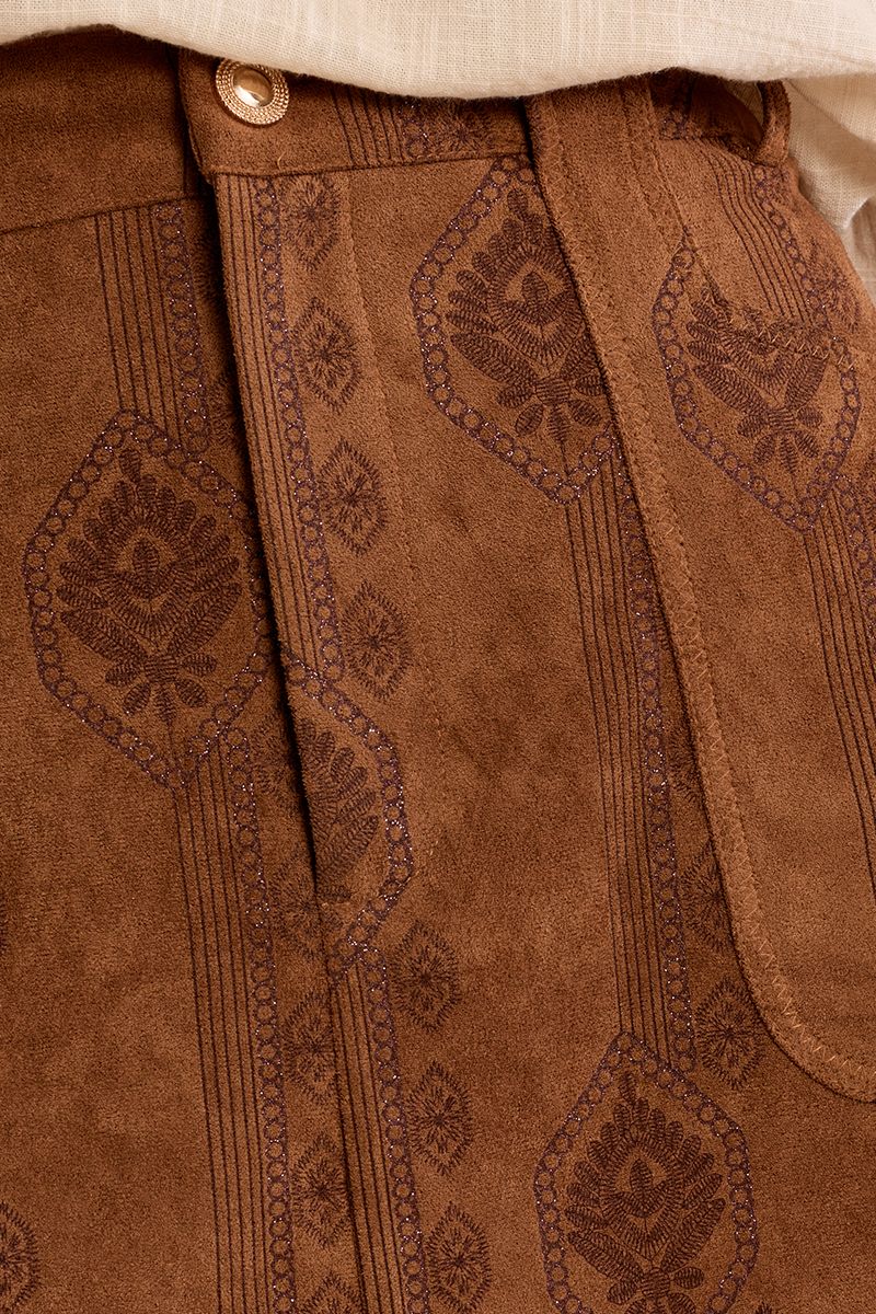 Jupe courte en suédine imprimée bohème Camel Molly Bracken – vue 2