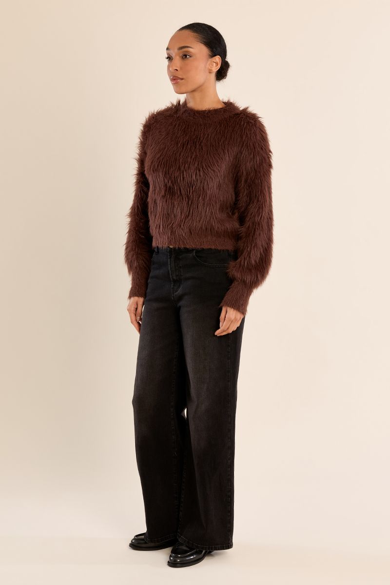 Pull court duveteux Chocolat Molly Bracken – vue 3