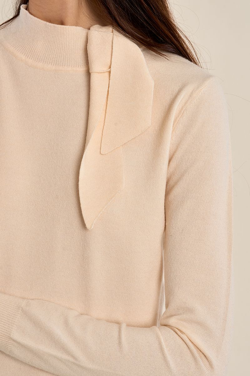 Pull en maille fine détail nœud Crème Molly Bracken – vue 2