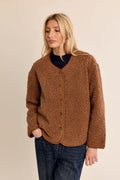 Veste boutonnée imitation mouton Camel Molly Bracken – vue 1