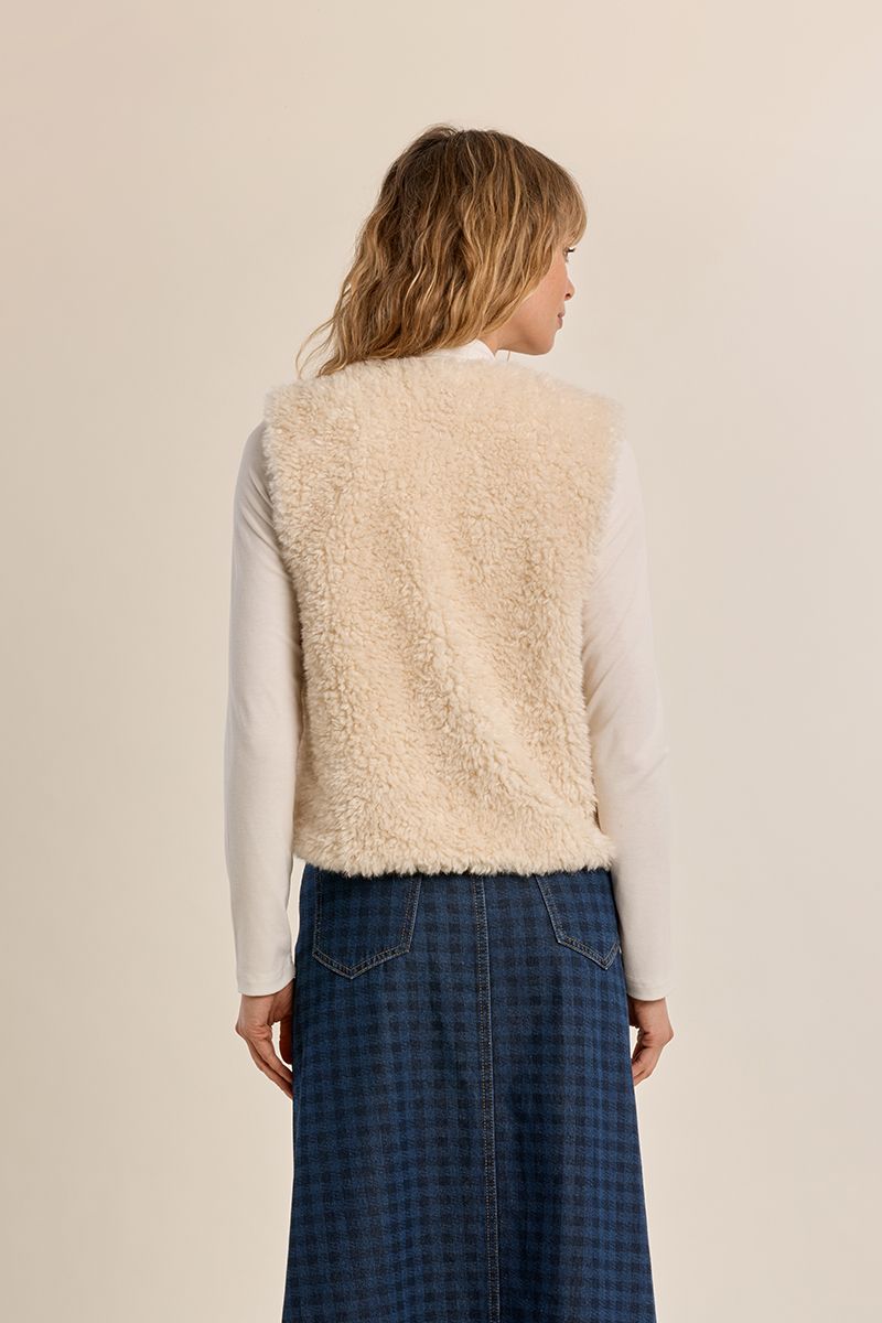 Veste sans manches imitation mouton Écru Molly Bracken – vue 4