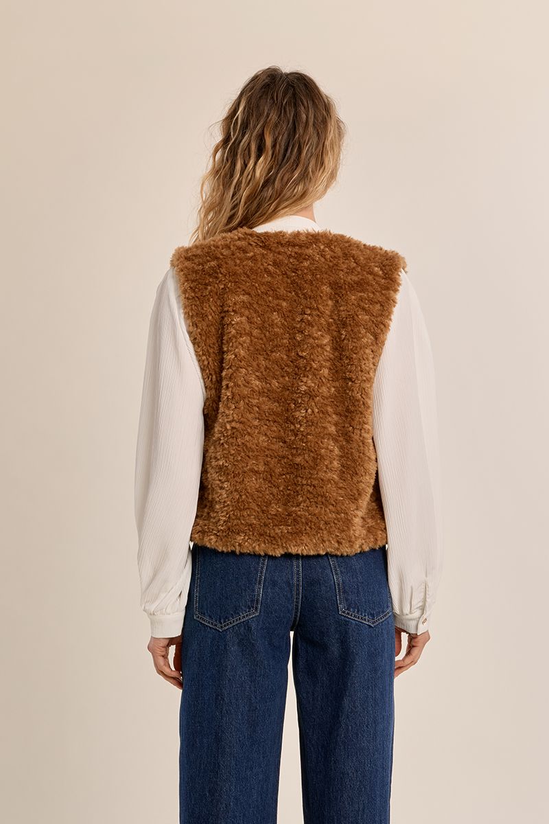 Veste sans manches imitation mouton Camel Molly Bracken – vue 4